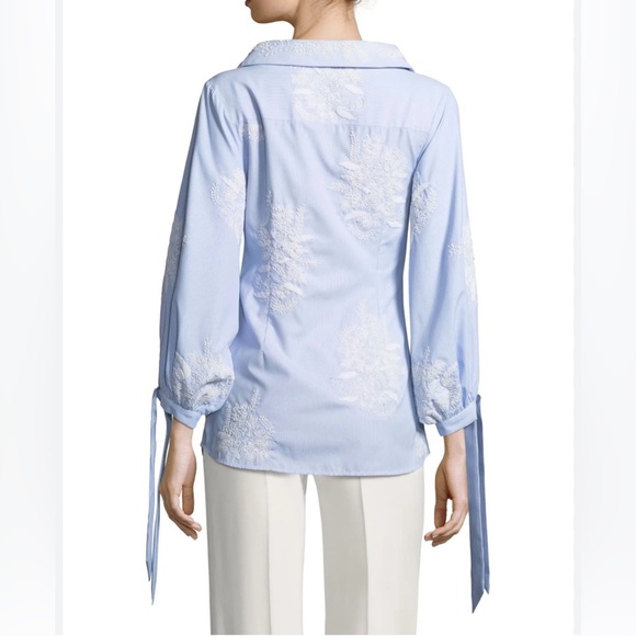 Alice + Olivia Toro Button-Front Pinstriped Shirt with Embroidery/ Size Large - Picture 2 of 10